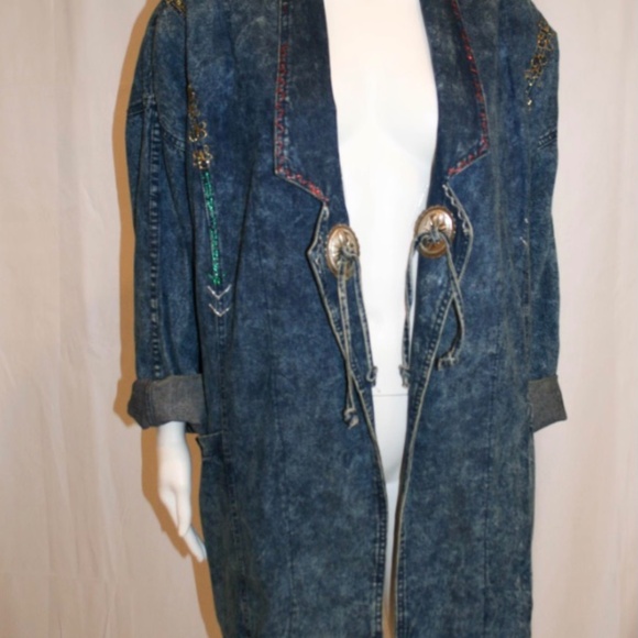 Rare Vintage 1980’s Denim Jacket with Conchos! - Picture 1 of 8